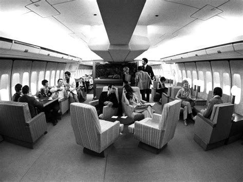 united 747 lounge